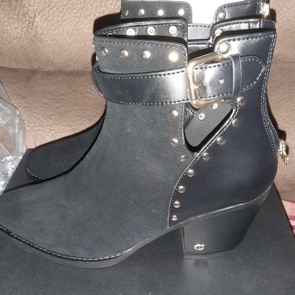 New in box coach Petra black suede studded bootie 9.5 - Picture 3 of 5